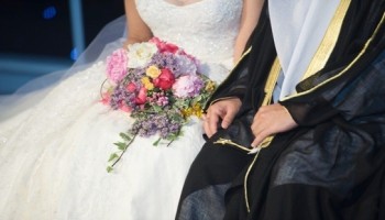 عرب امارات میں شادی کے خواہشمند نوجوانوں کے لیے دلچسپ اعلان
